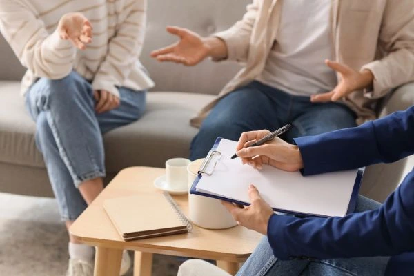 Image of divorce mediation Salisbury in progress.